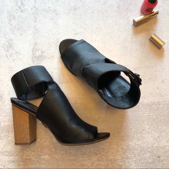 3.5 inch chunky heels